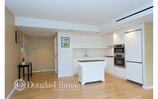 Rented by Douglas Elliman | media 8