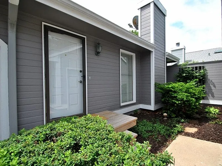 15331 R St — Photo 3