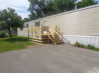 3344 Ellington St, Waterloo, IA 50701