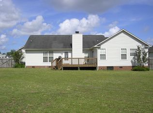 302 Hudson Ln, Jacksonville, NC 28540