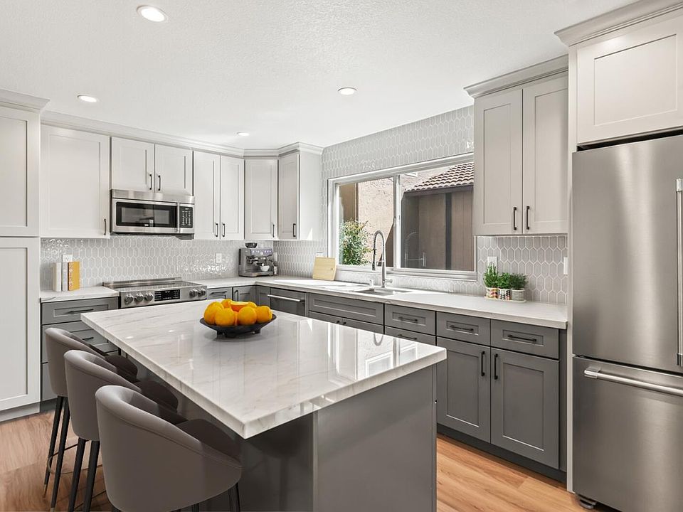 1st image of 382 Via Primavera Dr