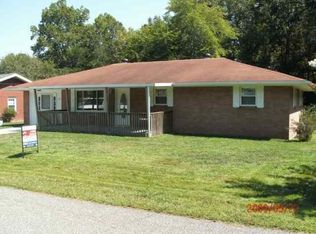 1118 Green Acres Dr, Raceland, KY 41169