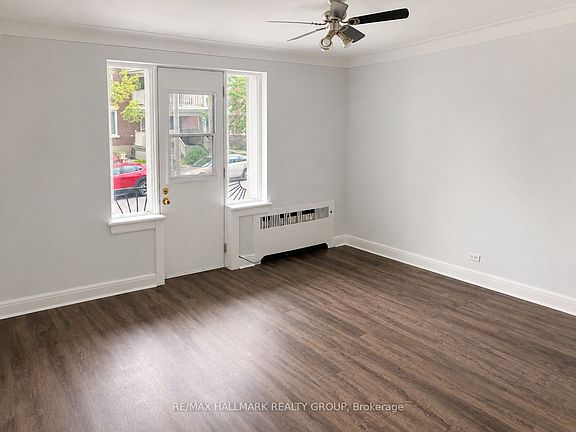 5th image of 20 Charlotte St #2