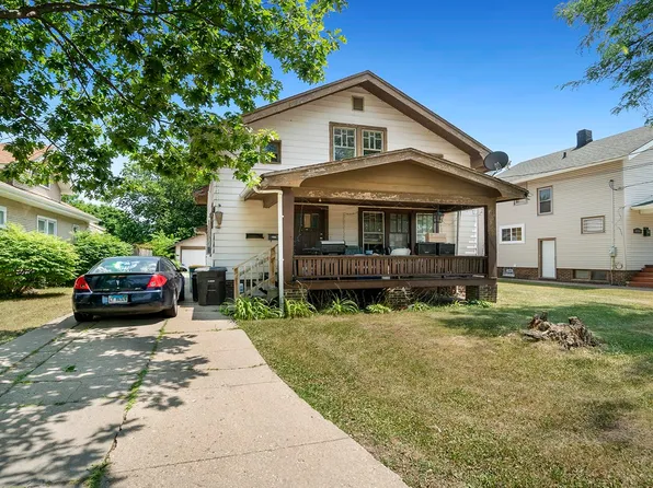 2224 S 6th St, Rockford, IL 61104