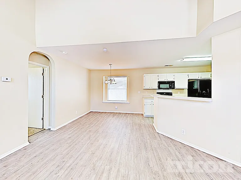 6734 Sandy Point Dr — Photo 6