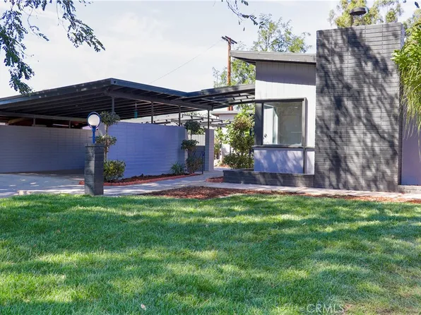 3323 Riverview Dr, Riverside, CA 92509