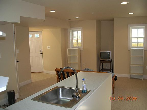 2nd image of 4601 Fairfield Dr Unit Basement