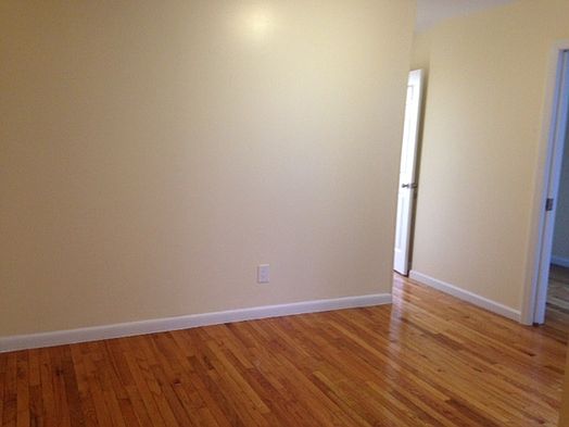 3rd image of 328 E 95th St APT 30