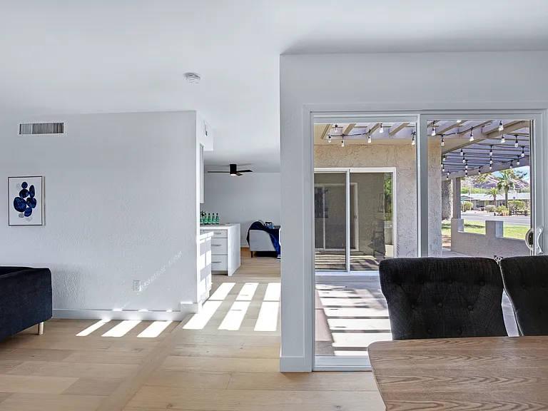 2514 N 60th Pl — Photo 15