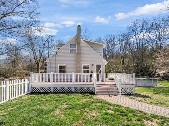 5th image of 34 Old Middleville Rd