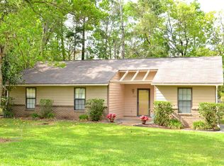 106 Dale Dr, Hattiesburg, MS 39402