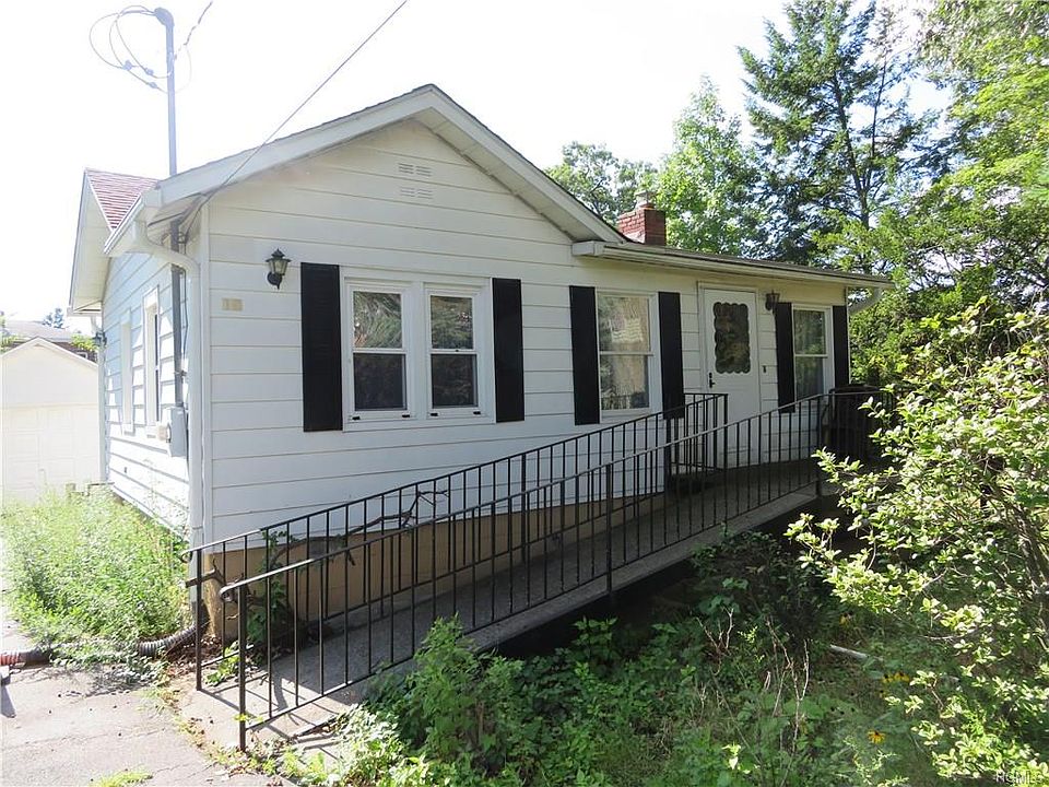 1st image of 42 Grapanche St