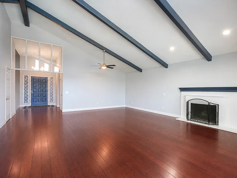 529 Vale View Dr — Photo 7