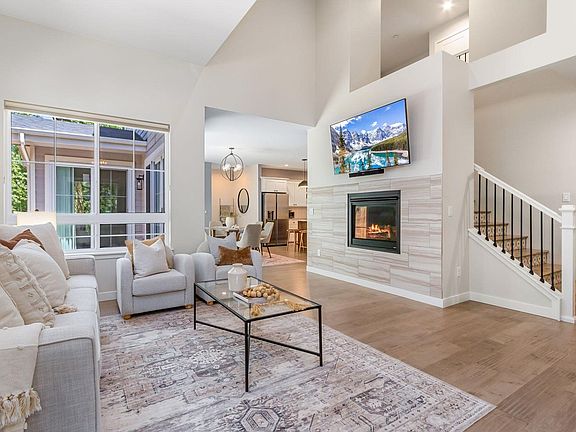 3rd image of 910 Hill Pond Rd #13