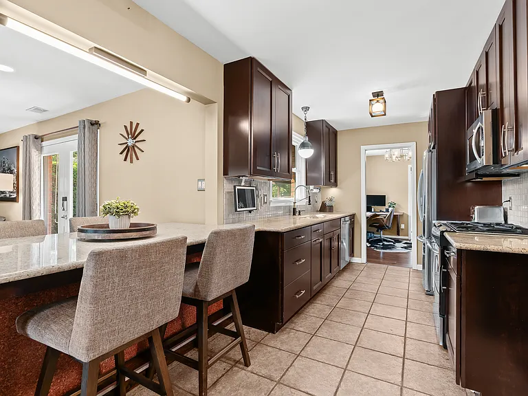 870 Pine Hill Dr — Photo 16