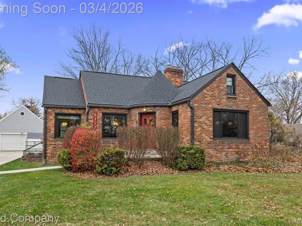 6177 Livernois Rd, Troy, MI 48098