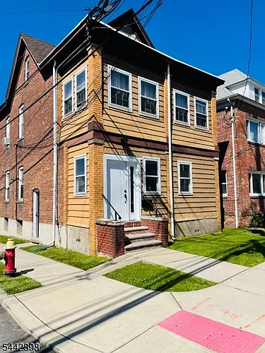 735 Van Houten Ave Photo 1