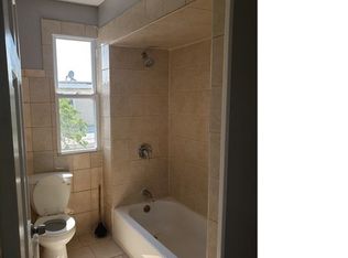 153 Brunswick St #1, Newark, NJ 07114