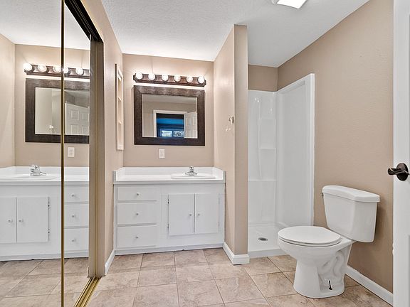 3rd image of 4497 Hot Springs Dr