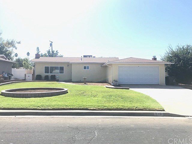 1st image of 241 Myrtlewood Dr