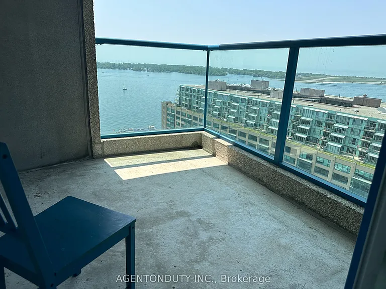77 Harbour Sq #2711 — Photo 20