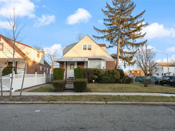 121-69 233rd Street, Rosedale, NY 11422
