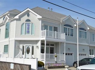 114 E Memphis Ave, Wildwood Crest, NJ 08260