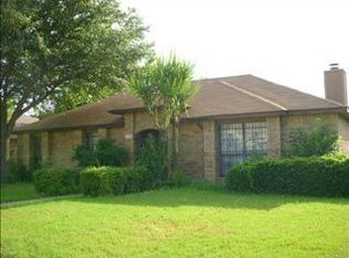 4924 Clover Haven Cir, Dallas, TX 75227