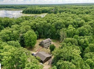 1612 S 47 3/4 Rd, Cadillac, MI 49601