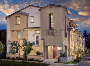 15 Lisbon Ln, Redwood City, CA 94063