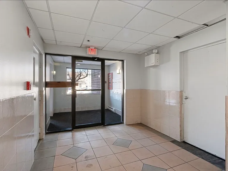 64 Foster St #403 — Photo 1