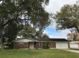 902 Linwood Ter, Lutz, FL 33549