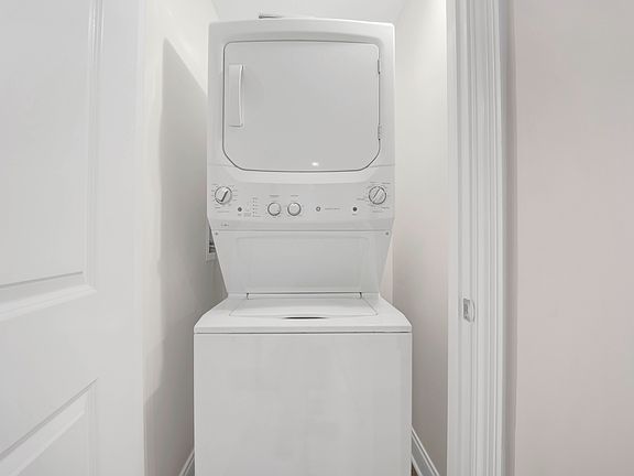 3rd image of 5308 N Damen Ave #G