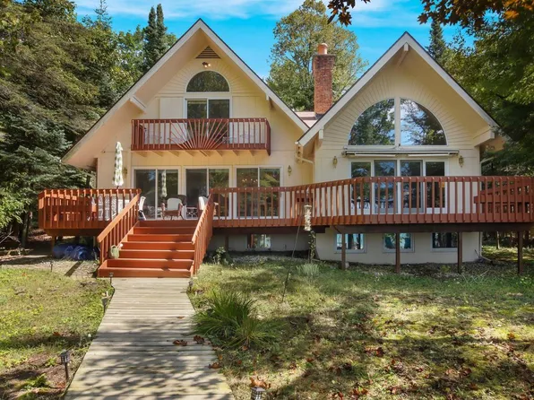 2646 S East Torch Lake Dr, Bellaire, MI 49615