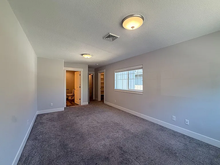 5711-5713 Honey Bee St S — Photo 25
