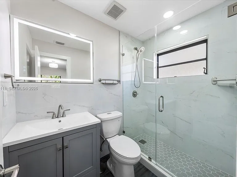 7705 SW 66th St — Photo 53