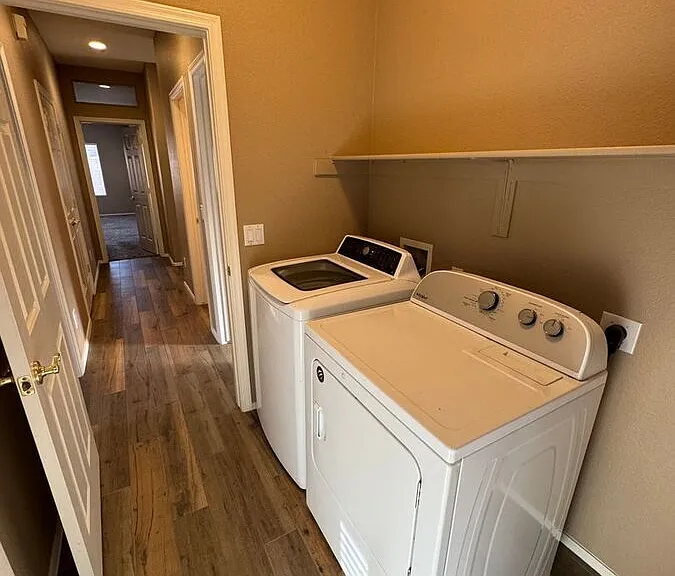 9450 W Quail Ave — Photo 19