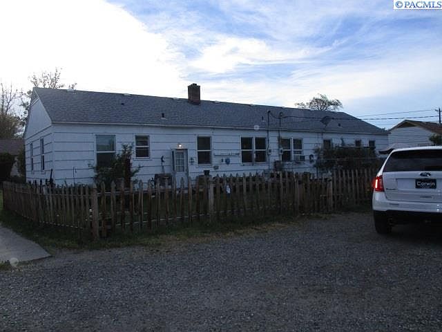 1st image of 1426/1424 Mahan Ave