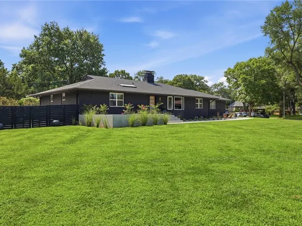 11405 Glen Arbor Ter, Kansas City, MO 64114