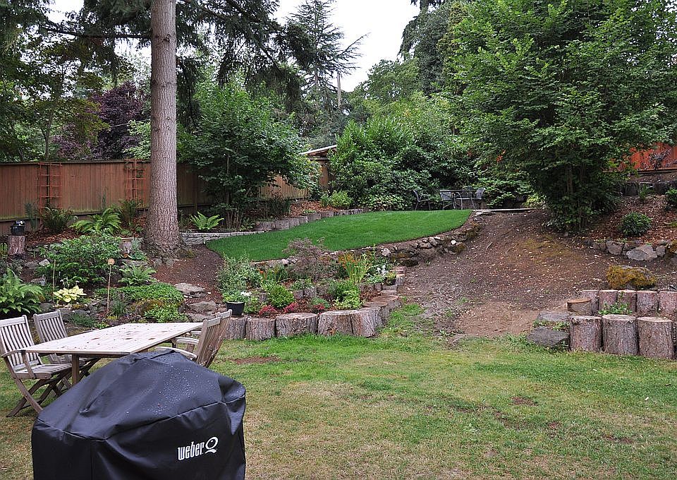 1st image of 929 109th Ave SE