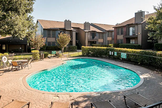 Welcome to Hunter's Glen!
Where city living meets serenity!
Take a dip in our sparkling pool!