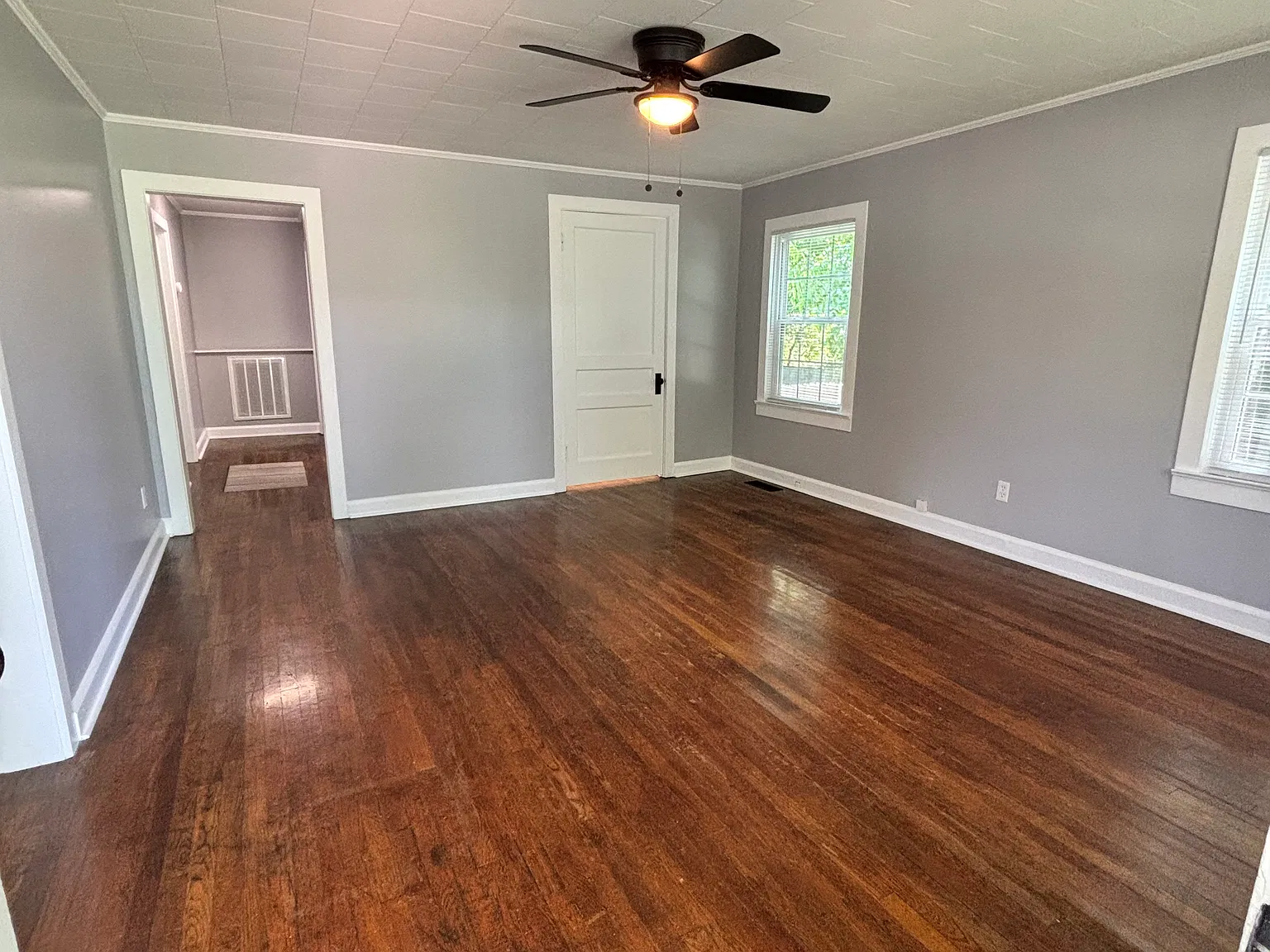 2 bed, 944 sqft, $1,250 — Photo 2