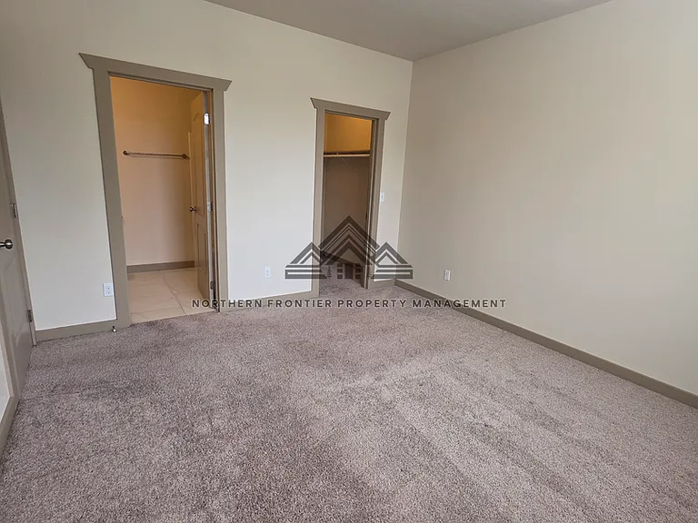 1410 S College Ave — Photo 10