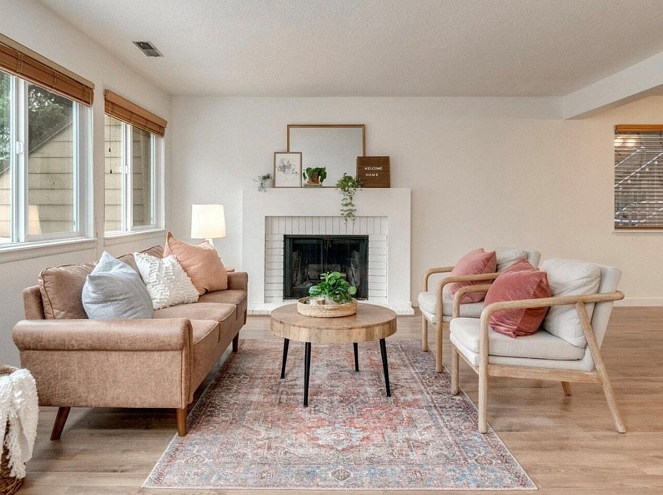1st image of 1611 NE 113th St APT 122