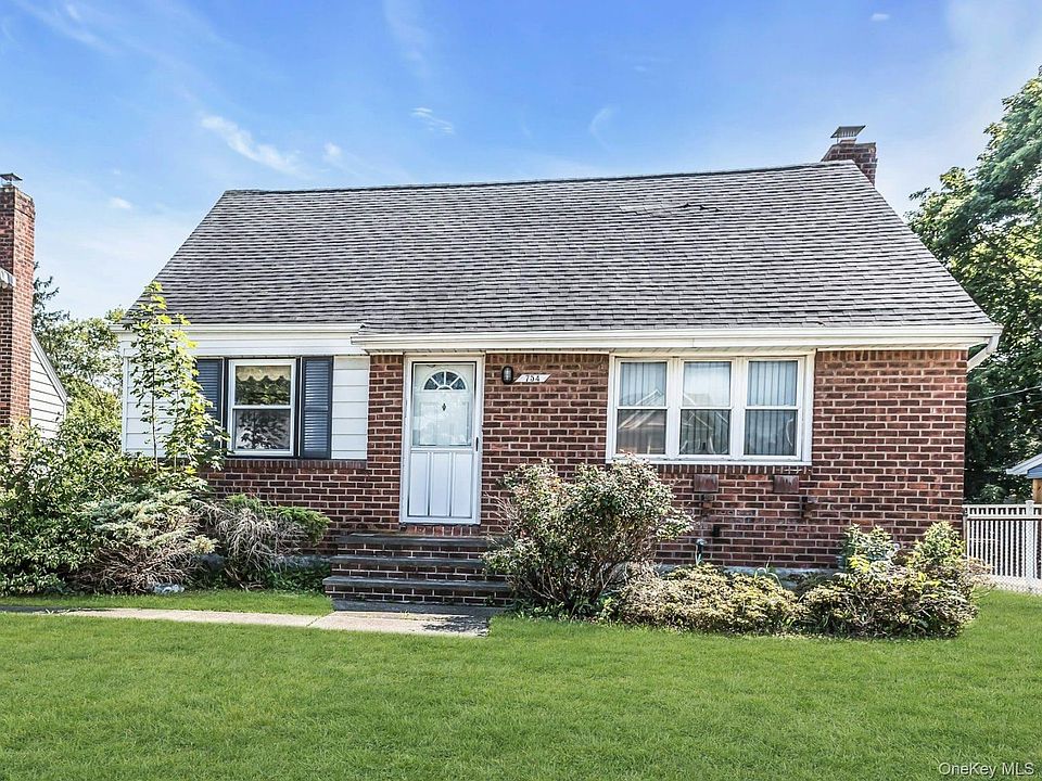 1st image of 754 Windsor Road