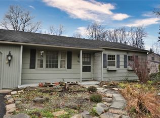 165 Colony Ln, Rochester, NY 14623