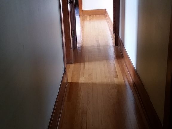 5th image of 615 Providence St
