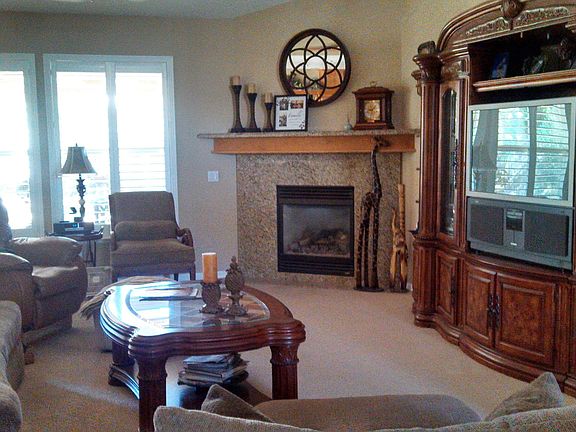 2nd image of 3405 E Feemster Ave