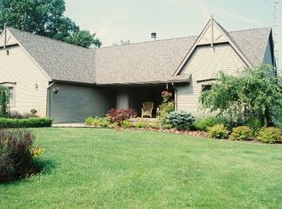 6813 Ormond Rd, Davisburg, MI 48350