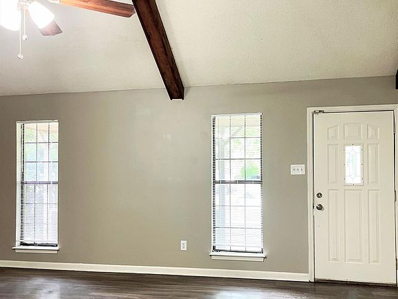 4th image of 6130 Valleydale Dr